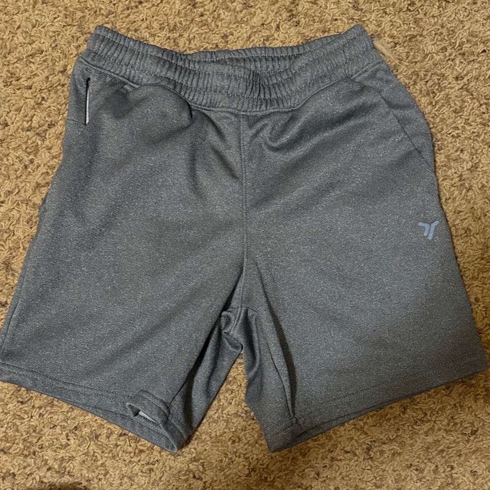 Old Navy Men's Athletic Shorts in Heather Slate Gray